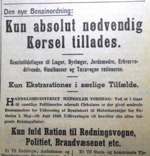 Allerede i september 1939 blev benzin rationeret og i april 1940 standsede al privat bilkørsel.Skanderborg Socialdemokrat april 1940.