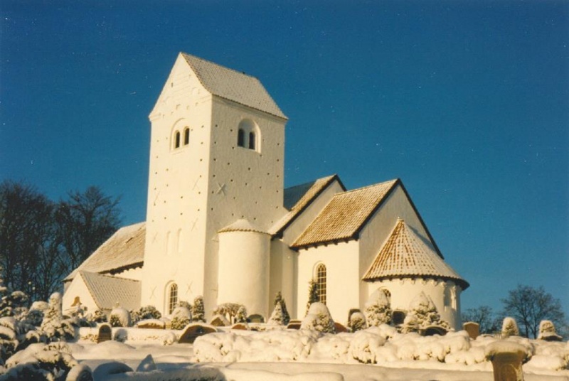 Fil:Veng kirke vinter.jpg